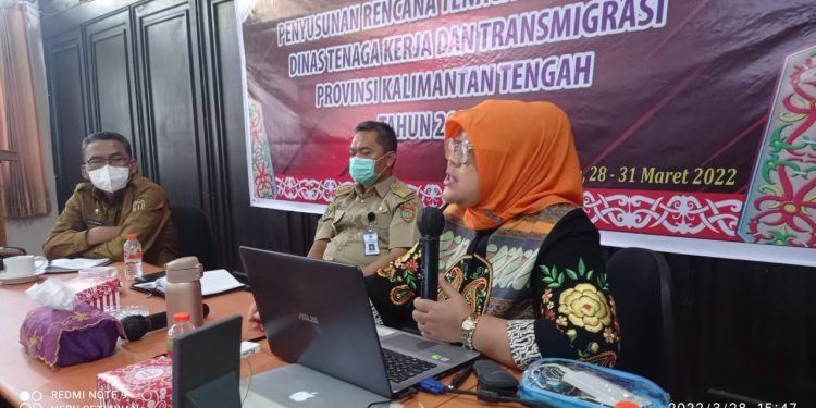 Kadis Nakertrans Farid Wajdi : Penyusunan RTK Meiliki Nilai Strategis Untuk mengarahkan Pembangunan Ketenagakerjaan