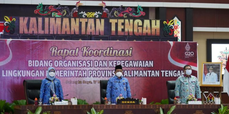 Pj. Sekda H. Nuryakin Buka Rapat Koordinasi Bidang Organisasi dan Kepegawaian Se-Kalteng Tahun 2022