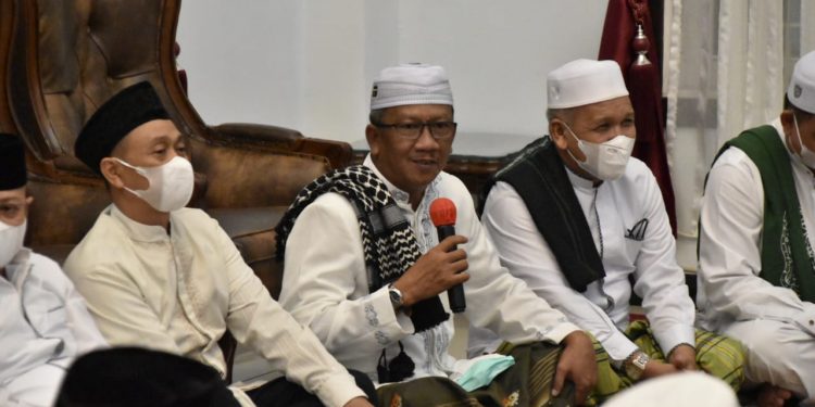 Shalat Hajat Berjamaah Mengawali Peringatan Puncak Isra Mi’raj 1443 Hijriah Pemprov Kalteng