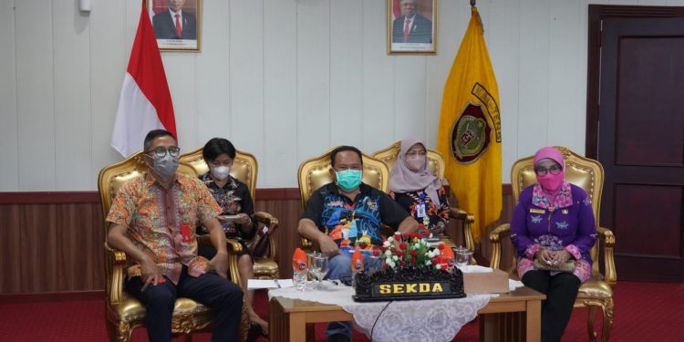 Pj. Sekda Hadiri Rapat Koordinasi Rakor Pengendalian Harga Pangan Secara Virtual