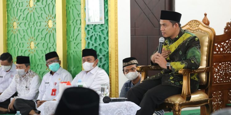 Wagub Kalteng H. Edy Pratowo Hadiri Peringatan Isra Miraj Nabi Muhammad SAW di Masjid Al-Amanah