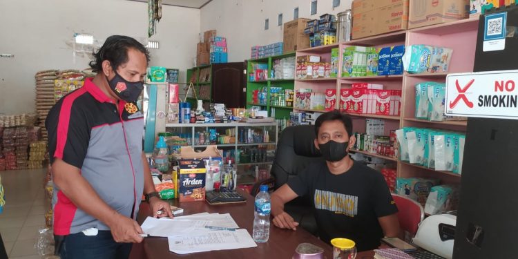 Sambut Ramadhan, Polsek Hanau Cek Sembako Khususnya Minyak Goreng