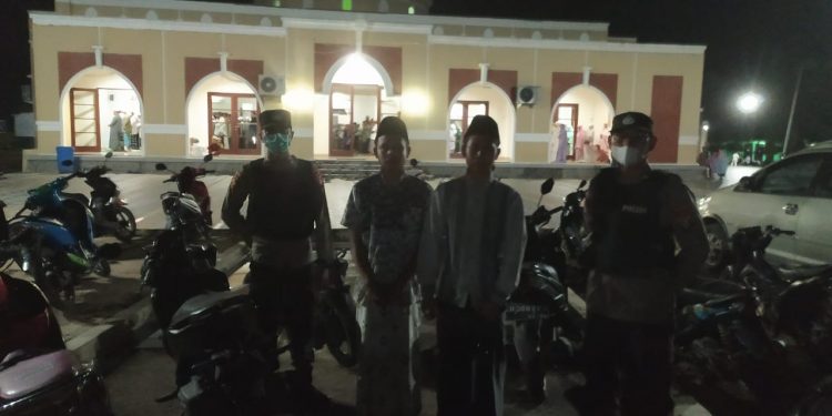 Jamin Salat Tarawih Aman, Polisi Jaga Sejumlah Masjid