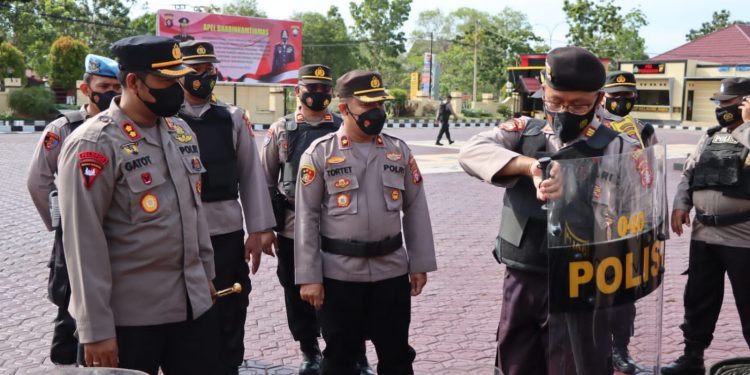 Polres Seruyan Apel Gelar Pasukan Antisipasi Demo 11 April 2022