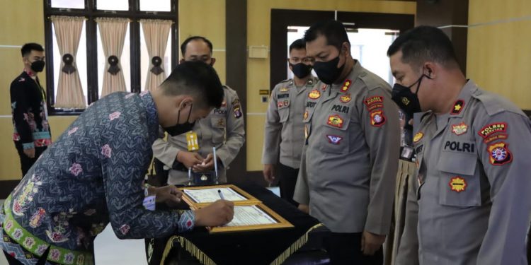Penandatanganan Pakta Integritas dan Sumpah Casis Bintara Digelar Virtual