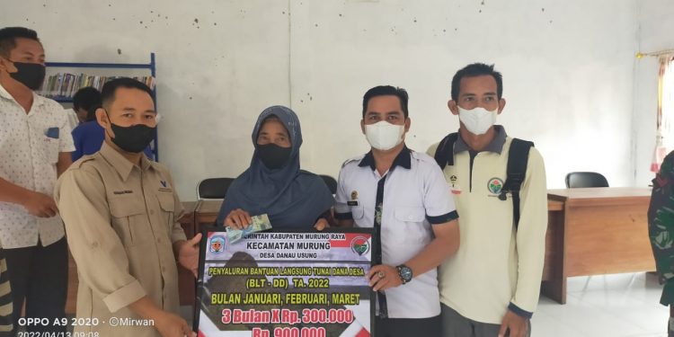 Pemdes Danau Usung Salurkan BLT-DD Kepada 114 KPM