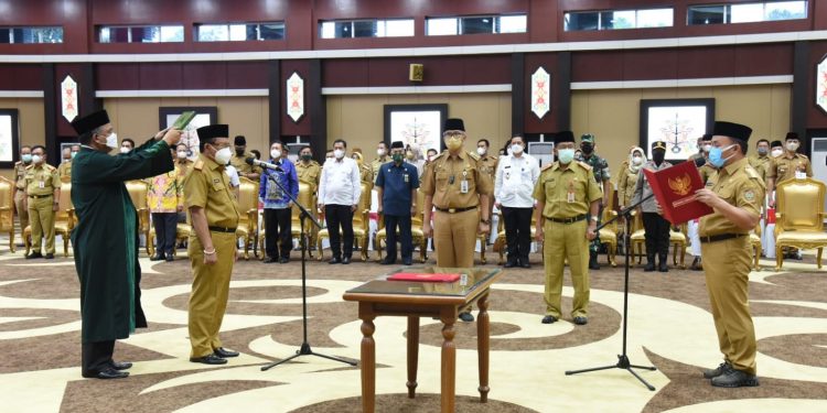Gubernur H. Sugianto Lantik Nuryakin Jadi Sekda Kalteng