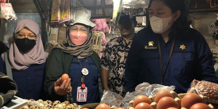 Kementan Gandeng Dinas Ketahanan Prov. Kalteng Adakan Gelar Pangan Murah di Sampit