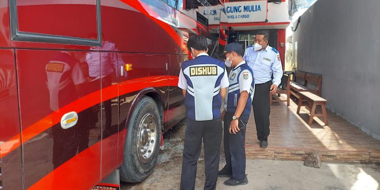 Dishub Kalteng Laksanakan Pengecekan dan Pembinaan Terhadap Kesiapan Angkutan Mudik Lebaran Idulfitri 1443 H/2022 M