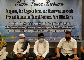Hadiri Buka Puasa Bersama, Asisten Bidang Pemerintahan dan Kesra Katma F. Dirun Hadiri Buka Bersama PWI Kalteng