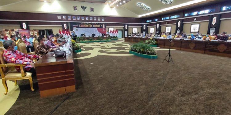 Gubernur H. Sugianto Sabran : Sektor Perkebunan Belum Berperan Maksimal Dalam Meningkatkan Kesejahteraan Masyarakat Kalteng