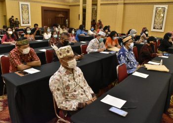 Pj. Sekda Kalteng Buka Pertemuan Lintas Sektor Dalam Rangka Percepatan Penurunan Stunting dan Perkawinan Usia Anak
