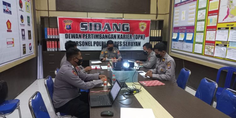 Wakapolres Seruyan Pimpin Sidang DPK Bagi Personel Polres Seruyan