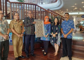 Diskop dan UKM Kalteng Bersama Diskop dan UKM Bali Tandatangani PKS Pembangunan Daerah Bidang Koperasi dan UKM