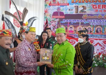 Wagub Kalteng Edy Pratowo Buka Rapimnas Gerdayak Indonesia 2022