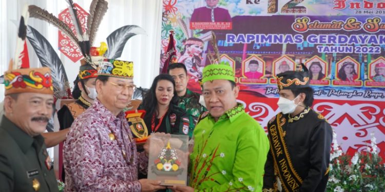Wagub Kalteng Edy Pratowo Buka Rapimnas Gerdayak Indonesia 2022