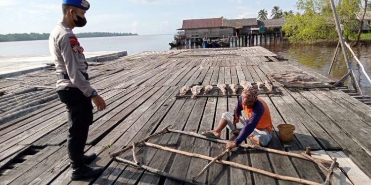 Satpolairud Polres Seruyan Jaga Harkamtibmas Sekitar DAS Seruyan
