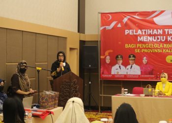Ketua TP-PKK Kalteng Ivo Sugianto Sabran Buka Pelatihan Transformasi Digital bagi Kopwan