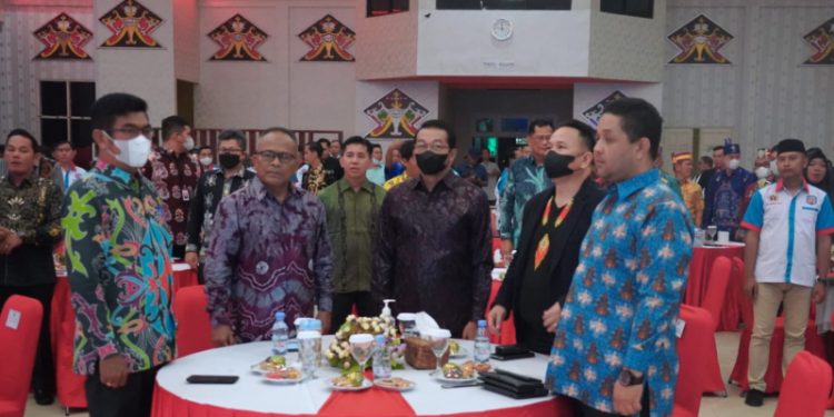 Mewakili Gubernur, Kadis Kominfosantik Kalteng Hadiri Puncak Peringatan HPN Tingkat Prov. Kalteng Tahun 2022 di Puruk Cahu