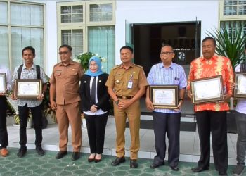 Elemen Masyarakat Taat Bayar Pajak Tepat Waktu Dapat Penghargaan Gubernur Kalteng