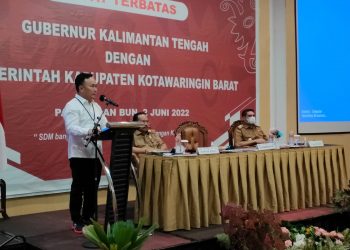 Kunker ke Kobar, Gubernur Gelar Ratas dengan Jajaran Pemkab