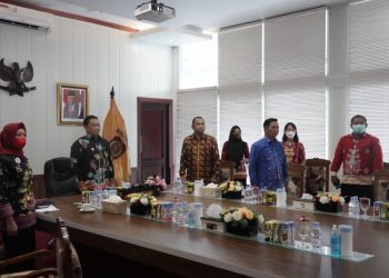 Wagub Edy Pratowo Menutup Secara Resmi Pelatihan Kepemimpinan Administrator Angkatan III, IV,V dan VI