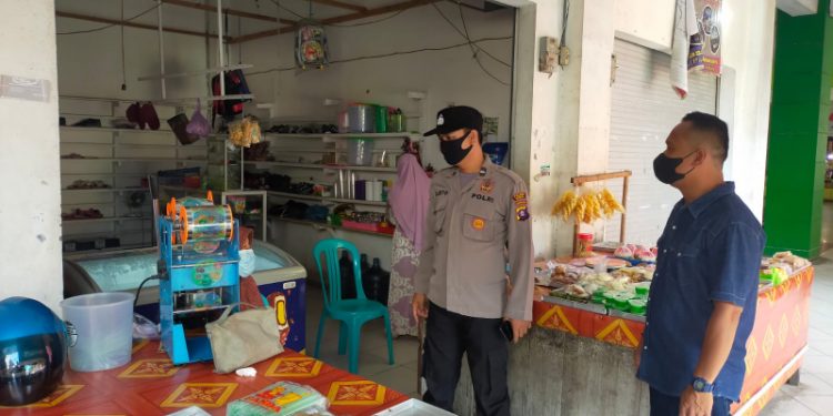 Anggota Satreskrim Giat Yustisi di Pasar Saik Kuala Pembuang