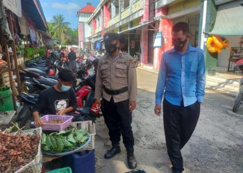 Anggota Satreskrim Melaksanakan Giat Yustisi di Pasar Saik Kuala Pembuang