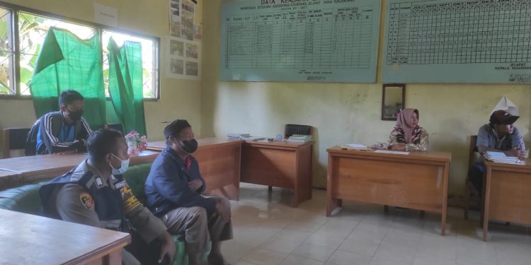 Guru dan Orangtua Murid Berdamai