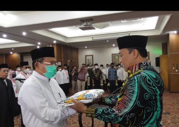 Wagub Kalteng H. Edy Pratowo Resmi melantik Dewan Hakim MTQH ke XXX Tingkat Prov. Kalteng