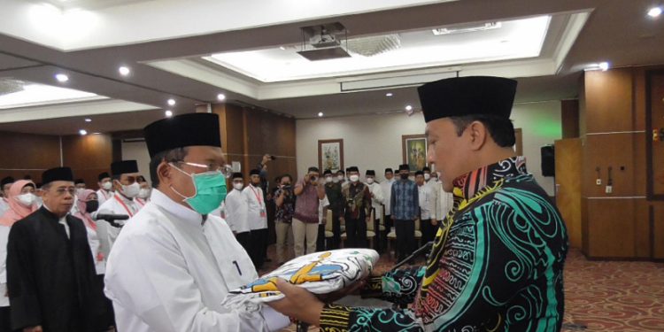 Wagub Kalteng H. Edy Pratowo Resmi melantik Dewan Hakim MTQH ke XXX Tingkat Prov. Kalteng