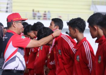 Asisten Ekbang Leonard S. Ampung Tutup Secara Resmi POPPROV Kalteng Tahun 2022
