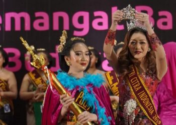 Gloria Esteriana Remaja Asli Dayak Kalteng Raih Gelar Putri Citra Indonesia Tahun 2022