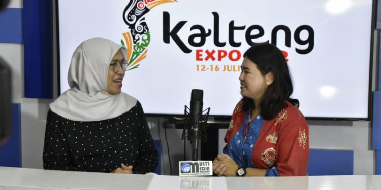 Plt. Kadiskop dan UKM Norhani Menjadi Nara Sumber Podcast Diskominfosantik Prov. Kalteng