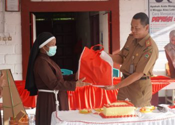 Sebagai Bentuk Kepedulian, Gubernur Kalteng Berikan Bingkisan Kasih Kepada Panti Rehabilitasi Joint Adulam Ministry