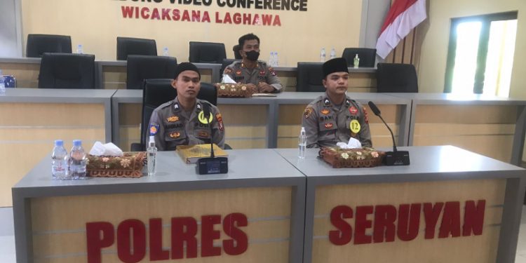 Semarakkan HUT RI Ke-77, Dua Personel Polres Seruyan Ikuti Lomba MTQ