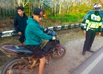 Sat Lantas Polres Seruyan Tegur dan Tilang Pengendara Tidak Tertib Lalin