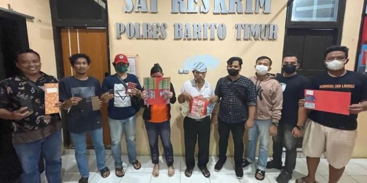 Polres Bartim Amankan 2 Terduga Pelaku Judi Kupon Putih