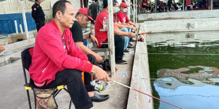 Lomba Memancing Banteng Strike Championship, Peserta Perebutkan Hadiah Rp45 Juta