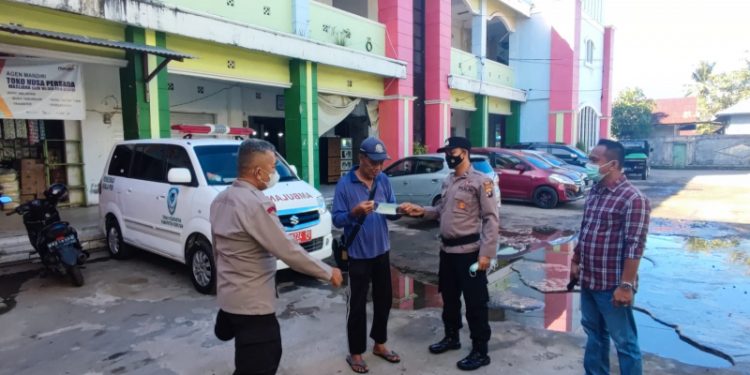 Anggota Satreskrim Giat Yustisi di Pasar Saik Kuala Pembuang