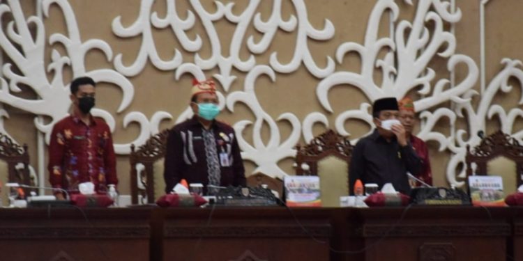 Sekda Hadiri Rapat Paripurna Kelima DPRD Provinsi Kalteng