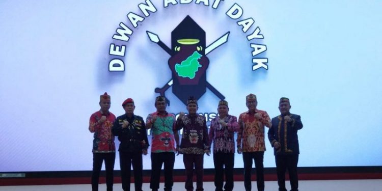 Saatnya Masyarakat Dayak Merdeka Dari Kemiskinan dan Ketertinggalan