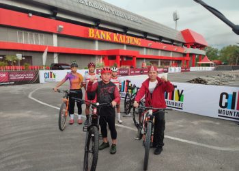 Gubernur Kalteng H. Sugianto Sabran Tinjau Sirkuit Kejuaraan UCI MTB Eliminator Word Cup 2022