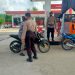 Pasca Kenaikan Harga BBM Personil Sat Binmas Amankan SPBU Pertamina
