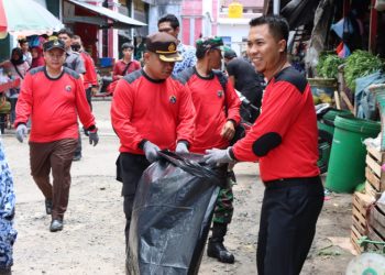 Wakapolres Seruyan Berpartisipasi Dalam Hari Bersih Bersih Sedunia