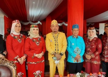 H Eddy Raya Samsuri Hadiri HUT ke-63 Kabupaten Barsel