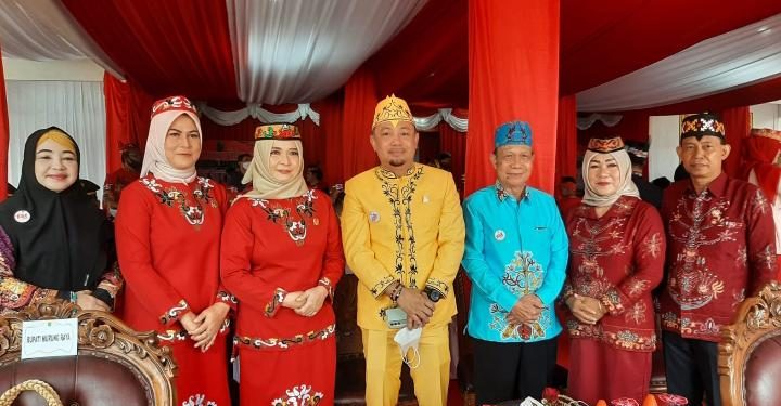 H Eddy Raya Samsuri Hadiri HUT ke-63 Kabupaten Barsel