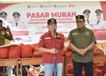 Serius Kendalikan Inflasi, Gubernur dan Wagub Hingga Sekda Kalteng Tinjau Langsung Pasar Murah di Sampit