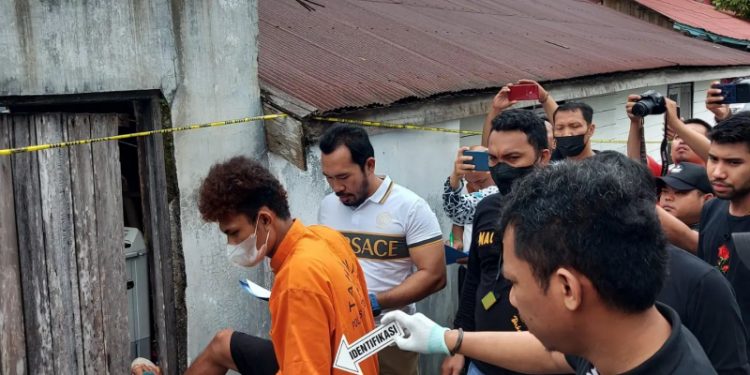 Polisi Gelar Pra Rekonstruksi Pembunuhan Pasutri, Ini Motifnya