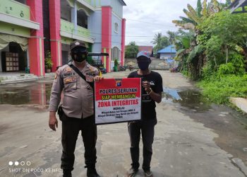 Polsek Seruyan Hilir Sosialisasi Zona Integritas di Pasar Saik